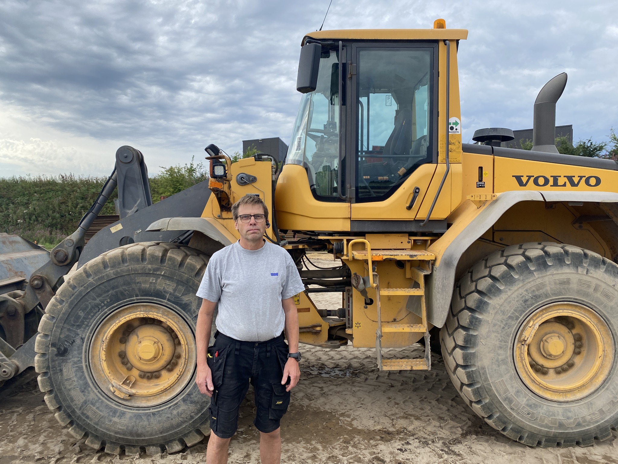 hv-soeger-pladsmand01 Poul med to chauffør elever